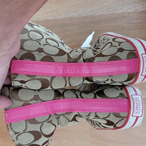 Coach Bonney Poppy High tops in traditional brown "C" pattern. Size 6 - Picture 4 of 10